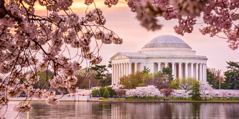 Season Guide to visit the USA 